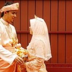 Bercumbu dengan Istri Saat Puasa