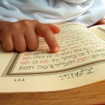 Bolehkah Baca al-Quran Tanpa Menyentuh Saat Menstruasi