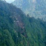 Lokasi kecelakaan Sukhoi di tebing Gunung Salak, Bogor | Foto; www.republika.co.id